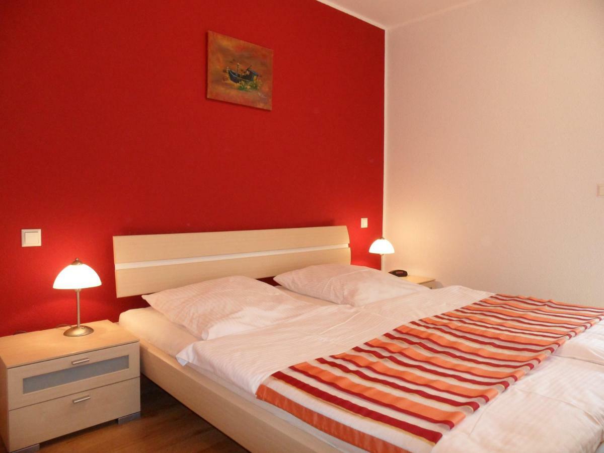 Schloonseevilla mit Tiefgarage - 200 m zum Strand Heringsdorf  Buitenkant foto