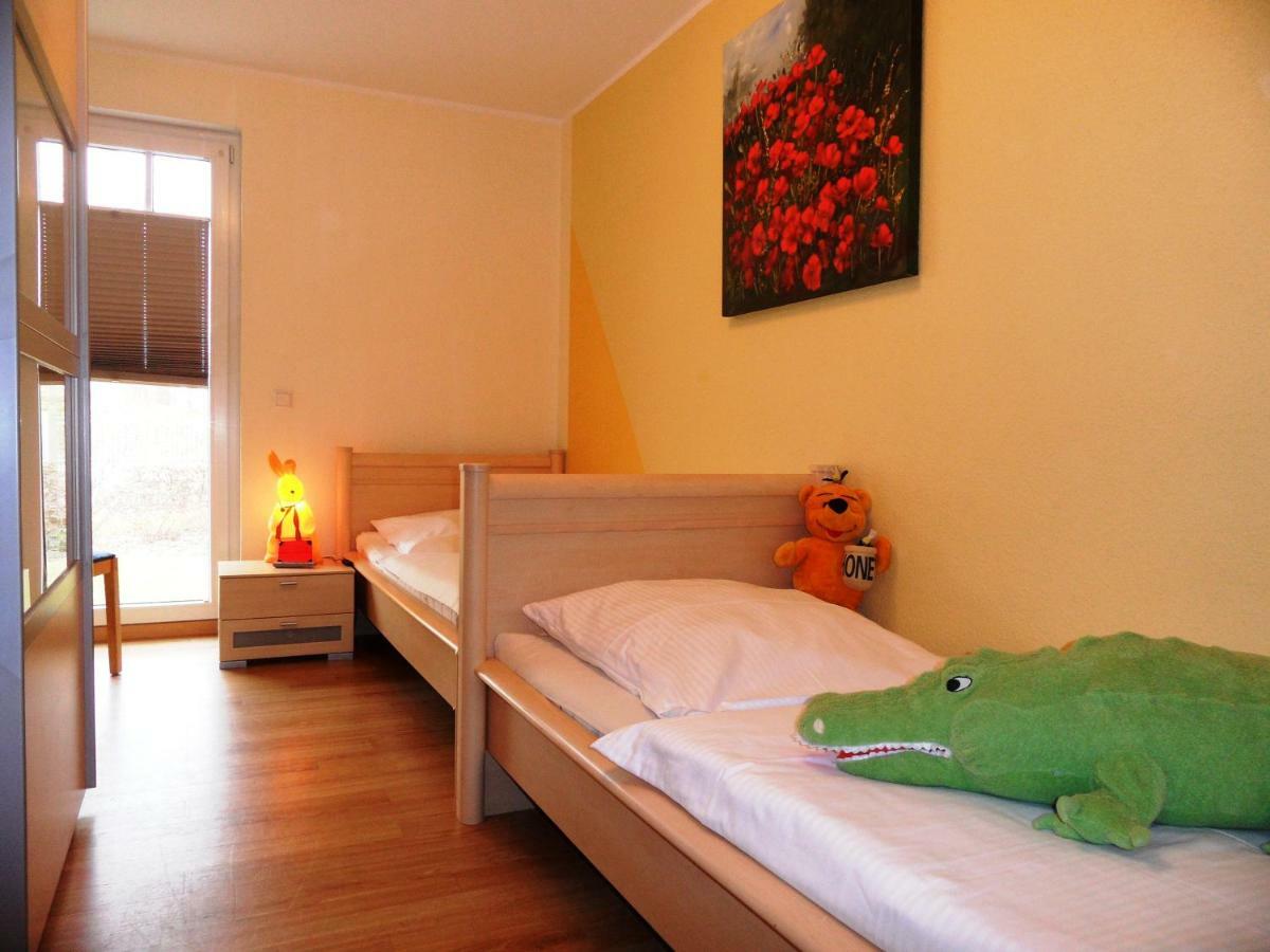 Schloonseevilla mit Tiefgarage - 200 m zum Strand Heringsdorf  Buitenkant foto