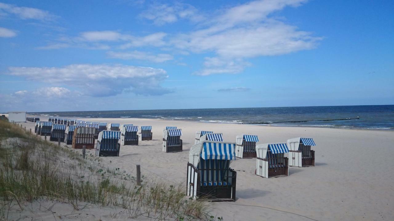 Schloonseevilla mit Tiefgarage - 200 m zum Strand Heringsdorf  Buitenkant foto